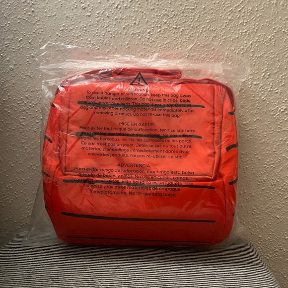 snoopy igloo lunch box/soft cooler NWT - Picture 2 of 7